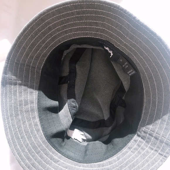 Stussy bucket hat in Grey - Picture 3 of 4